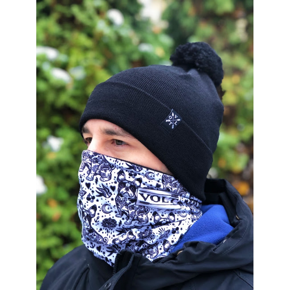 Шапка Volt POM Blk